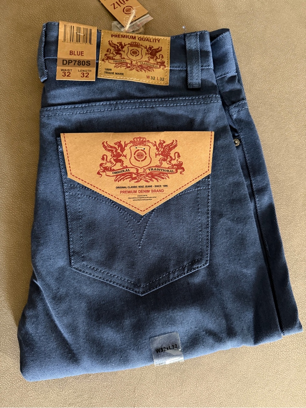 NWT Noiz Premium Blue Men’s Jeans - Classic Fit 32x32